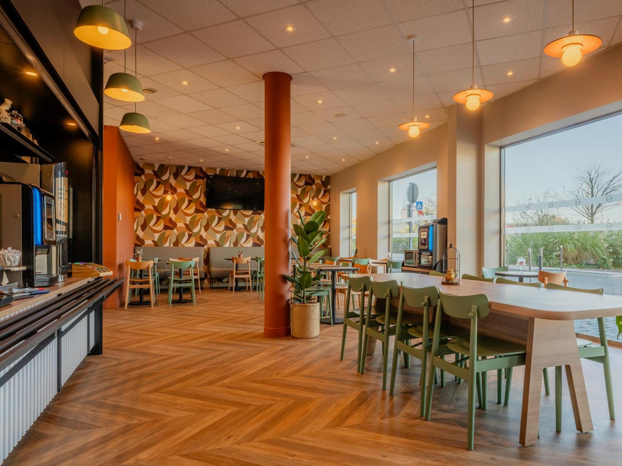 Hotel ibis Maubeuge Exterior foto