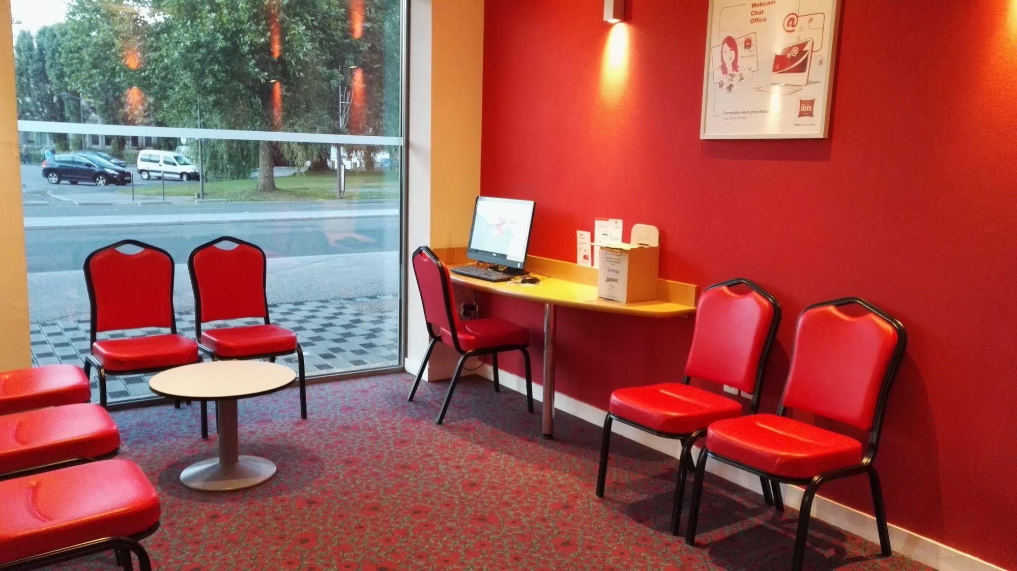 Hotel ibis Maubeuge Exterior foto